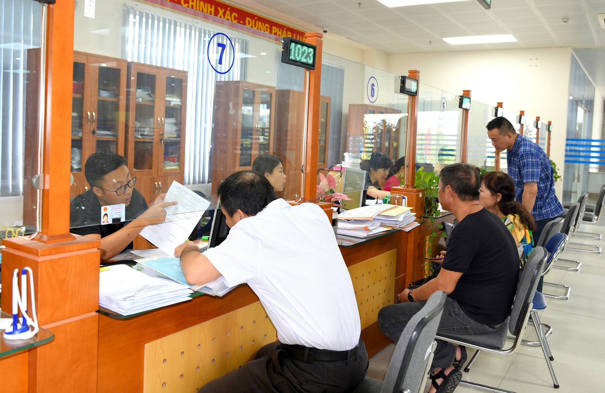 Số điện thoại bảo hiểm xã hội thành phố Uông Bí