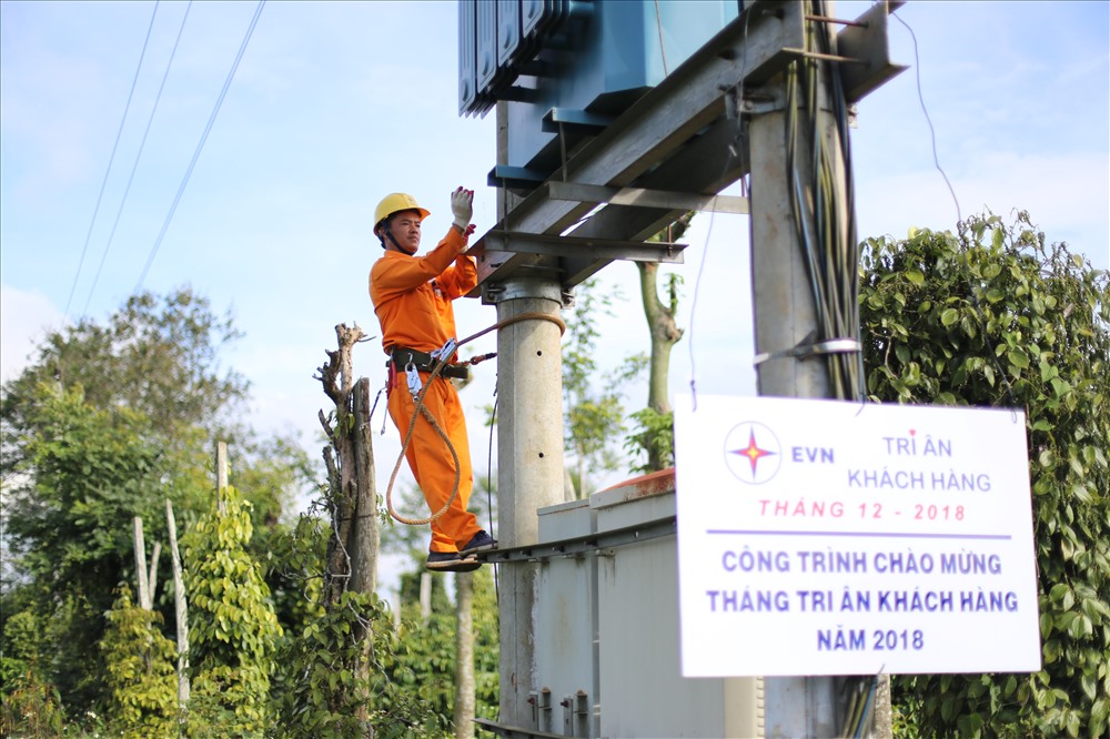 Liên hệ điện lực Đăk Tô địa chỉ số điện thoại chăm sóc khách hàng