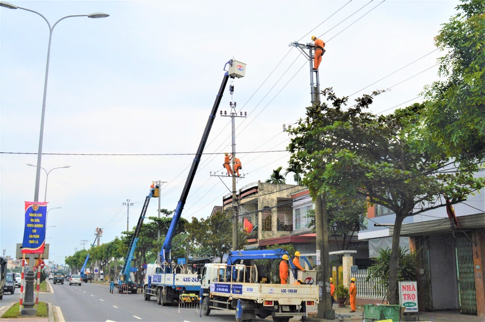 Liên hệ điện lực Đông Hưng địa chỉ số điện thoại chăm sóc khách hàng